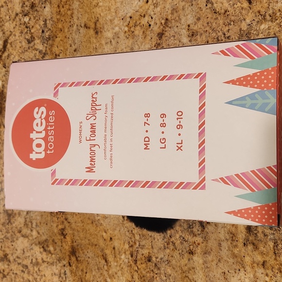 TOTES TOASTIES Cheetah Animal Print Memory Foam Slippers. NEW! Holiday Gift Idea - Picture 14 of 16